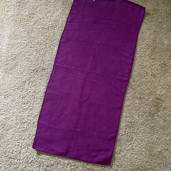 Tupperware microfiber athletic towel - Picture 5 of 8